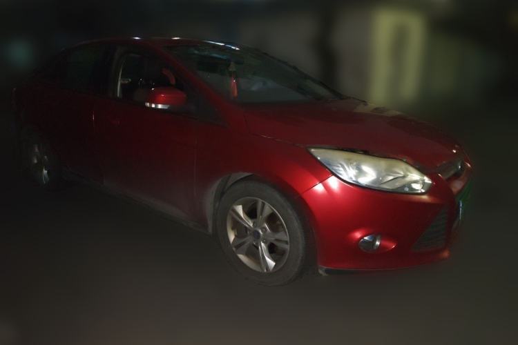 Used Ford Focus 2012 Sedan 1.6L Automatic Comfort Model Front Right 45 Deg