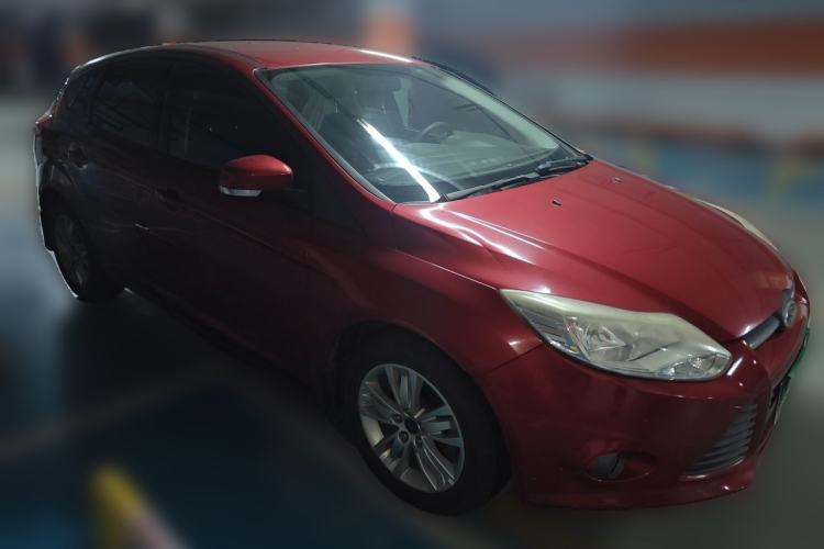 Used Ford Focus 2012 Hatchback 1.6L Automatic Comfort Model Front Right 45 Deg