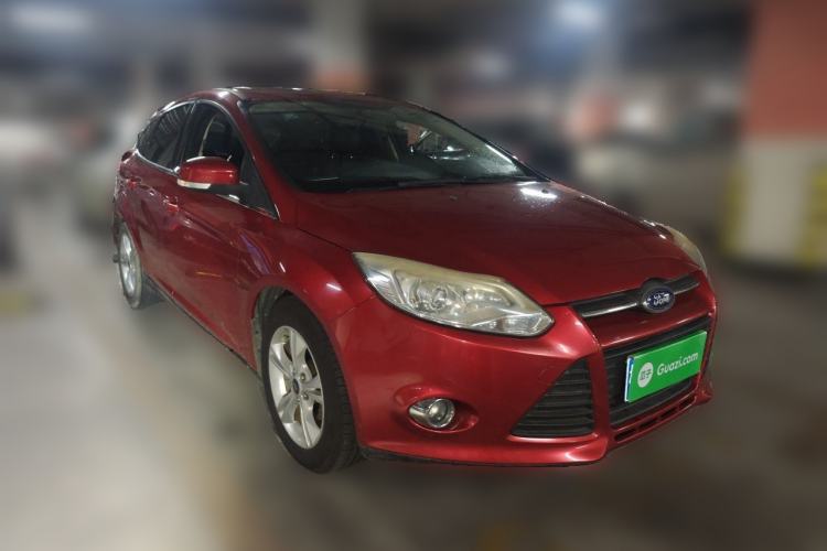 Used Ford Focus 2012 Hatchback 1.6L Manual Fashion Edition Front Right 45 Deg