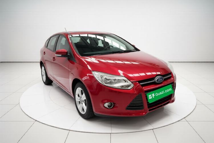 Used Ford Focus 2012 Hatchback 1.6L Automatic Fashion Edition Front Right 45 Deg