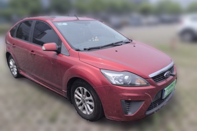 Used Ford Focus 2012 Hatchback Classic 1.8L Automatic Fashion Edition Front Right 45 Deg