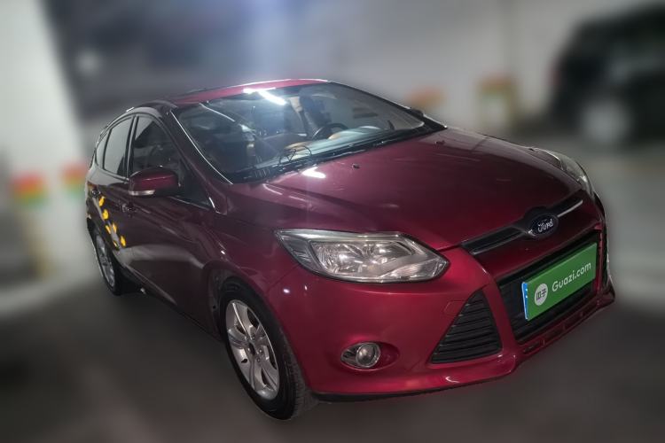 Used Ford Focus 2012 Hatchback 1.6L Manual Fashion Edition Front Right 45 Deg