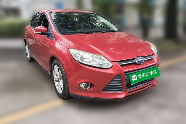 Used Ford Focus 2012 Hatchback 1.6L Automatic Fashion Edition Front Right 45 Deg