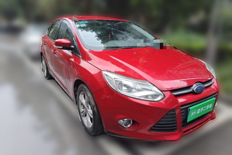 Used Ford Focus 2012 Hatchback 1.6L Automatic Fashion Edition Front Right 45 Deg