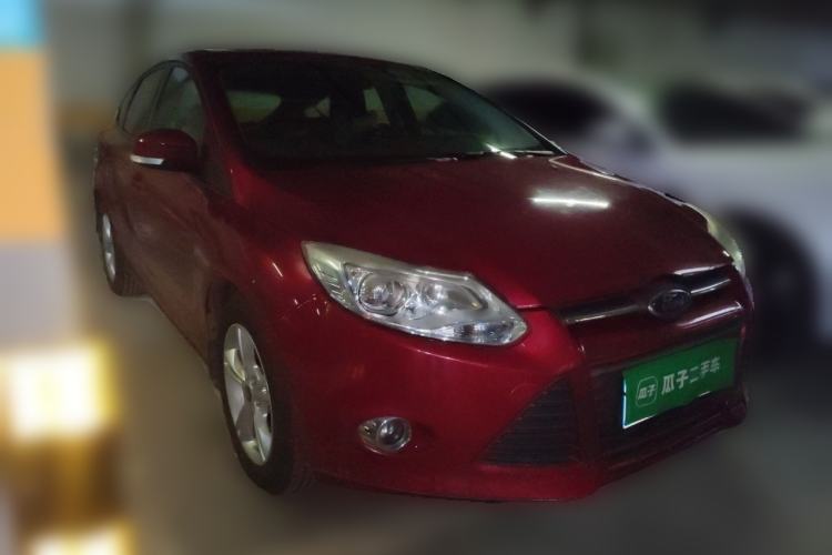 Used Ford Focus 2012 Hatchback 1.6L Manual Fashion Edition Front Right 45 Deg