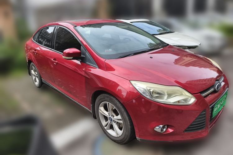Used Ford Focus 2012 Sedan 1.6L Manual Fashion Edition Front Right 45 Deg