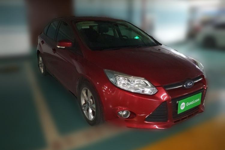 Used Ford Focus 2012 Hatchback 1.6L Automatic Fashion Edition Front Right 45 Deg