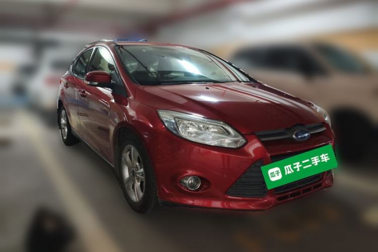 Used Ford Focus 2012 Hatchback 1.6L Automatic Fashion Edition Front Right 45 Deg