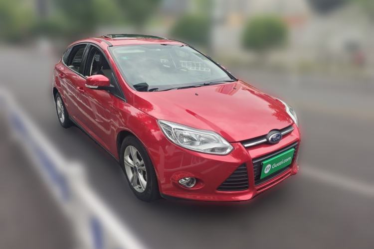 Used Ford Focus 2012 Hatchback 1.6L Automatic Fashion Edition Front Right 45 Deg