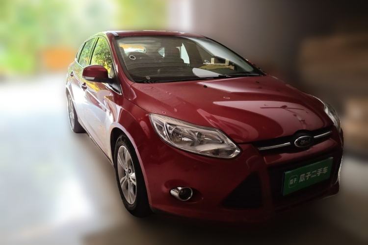 Used Ford Focus 2012 Hatchback 1.6L Automatic Fashion Edition Front Right 45 Deg