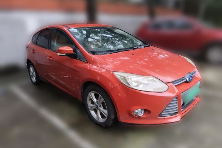 Used Ford Focus 2012 Hatchback 1.6L Automatic Fashion Edition Front Right 45 Deg