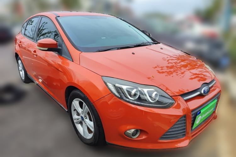 Used Ford Focus 2012 Hatchback 1.6L Automatic Fashion Edition Front Right 45 Deg