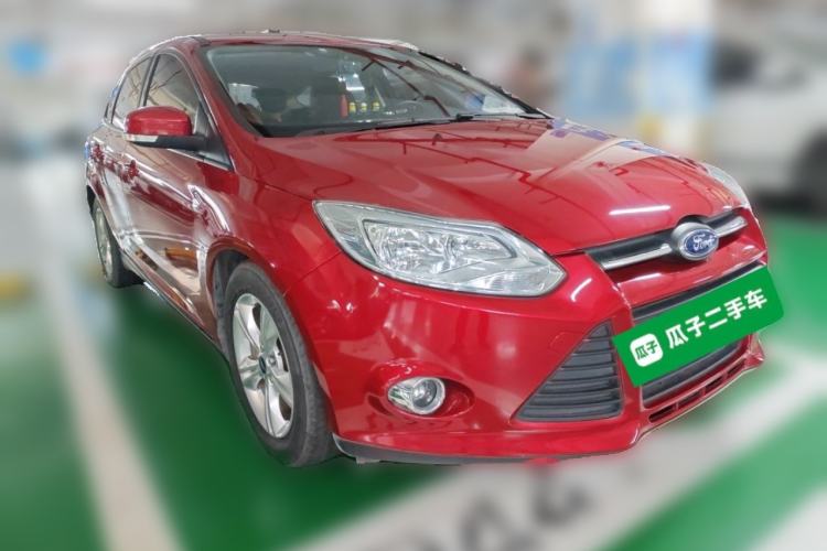 Used Ford Focus 2012 Hatchback 1.6L Automatic Fashion Edition Front Right 45 Deg