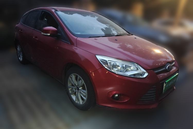 Used Ford Focus 2012 Hatchback 1.6L Automatic Comfort Model Front Right 45 Deg