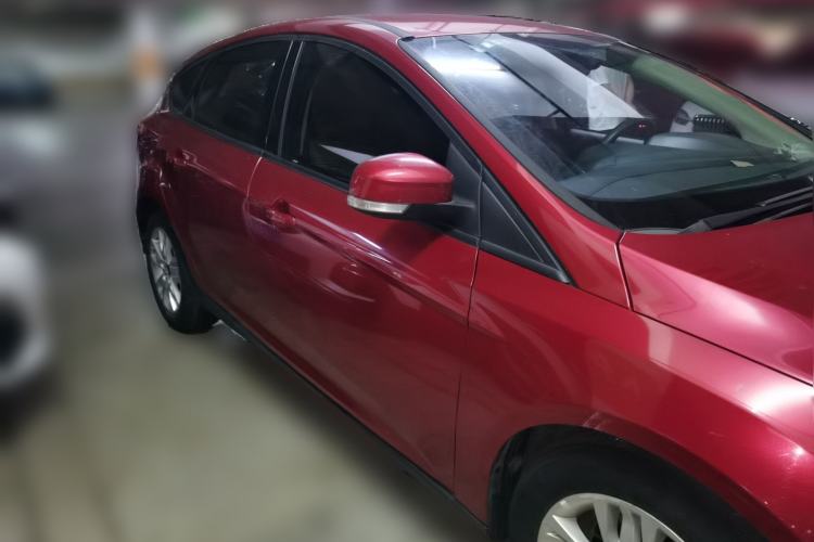 Used Ford Focus 2012 Hatchback 1.6L Manual Comfort Model Front Right 45 Deg