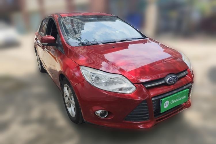 Used Ford Focus 2012 Hatchback 1.6L Automatic Fashion Edition Front Right 45 Deg