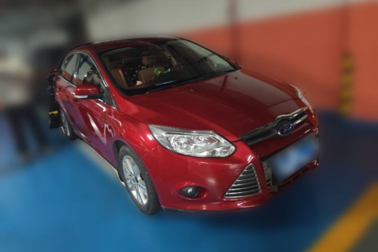 Used Ford Focus 2012 Sedan 1.6L Automatic Comfort Model Front Right 45 Deg
