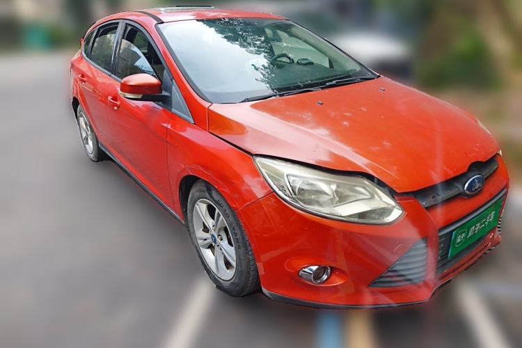 Used Ford Focus 2012 Hatchback 1.6L Automatic Fashion Edition Front Right 45 Deg