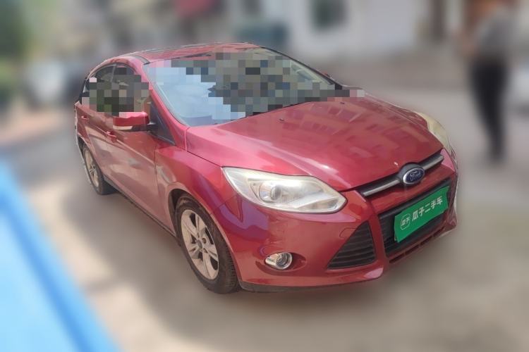 Used Ford Focus 2012 Hatchback 1.6L Manual Fashion Edition Front Right 45 Deg