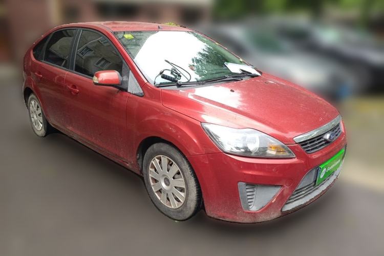 Used Ford Focus 2012 Hatchback Classic 1.8L Automatic Base Model Front Right 45 Deg