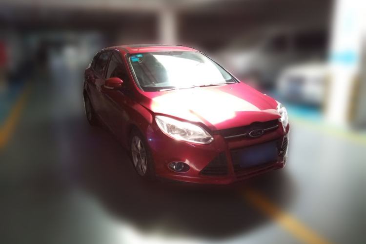 Used Ford Focus 2012 Hatchback 1.6L Automatic Fashion Edition Front Right 45 Deg