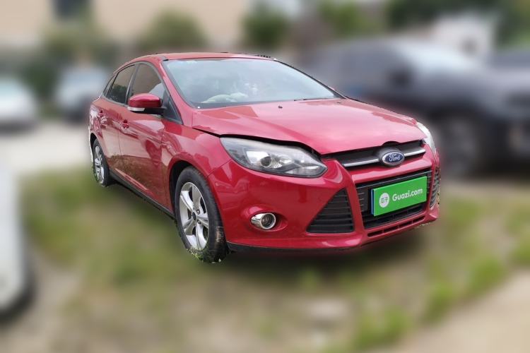 Used Ford Focus 2012 Sedan 1.6L Manual Fashion Edition Front Right 45 Deg