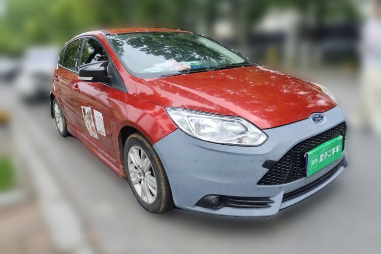 Used Ford Focus 2012 Hatchback 1.6L Automatic Comfort Model Front Right 45 Deg