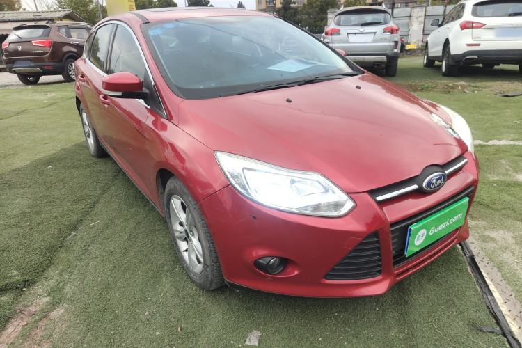 Used Ford Focus 2012 Hatchback 1.6L Automatic Fashion Edition Front Right 45 Deg