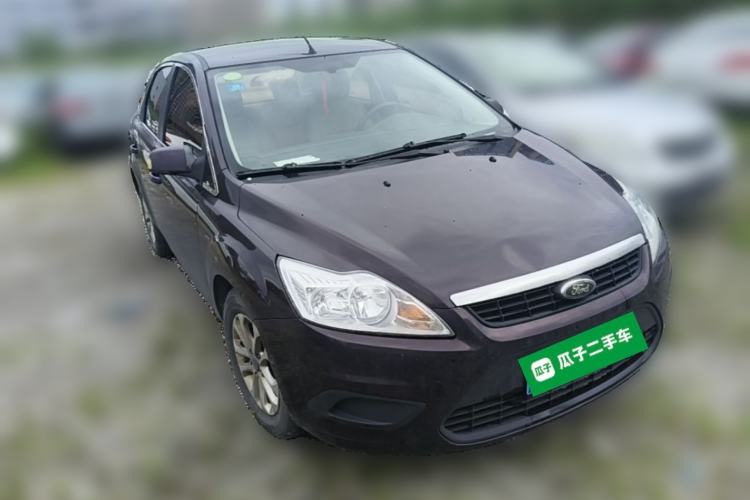 Used Ford Focus 2012 Sedan Classic 1.8L Manual Base Model Front Right 45 Deg