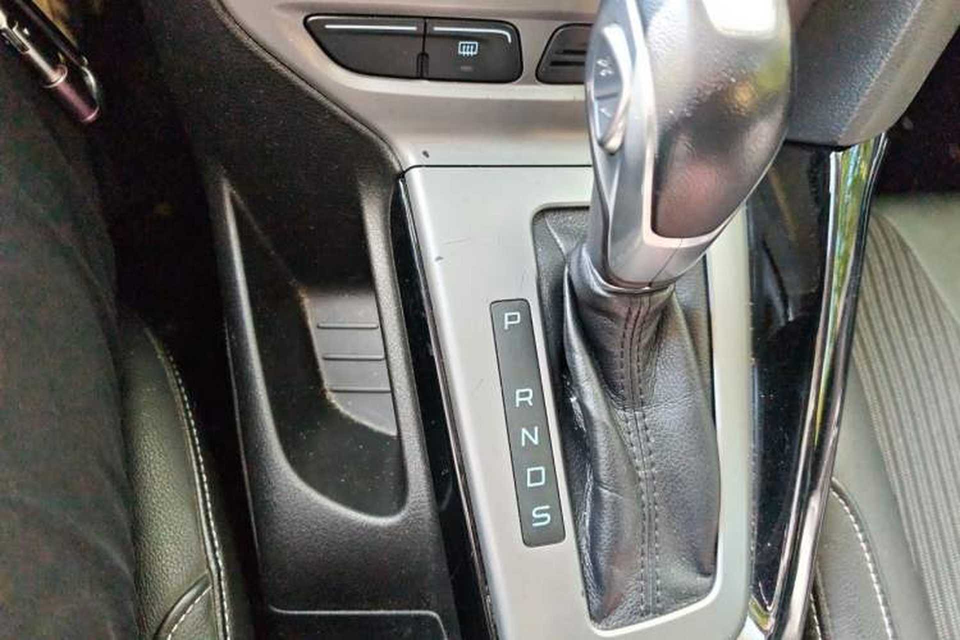 Used Ford Focus 2012 Hatchback 1.6L Automatic Fashion Edition Gear Lever