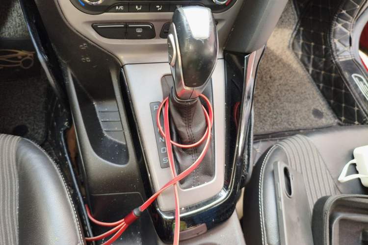 Used Ford Focus 2012 Hatchback 1.6L Automatic Fashion Edition Gear Lever