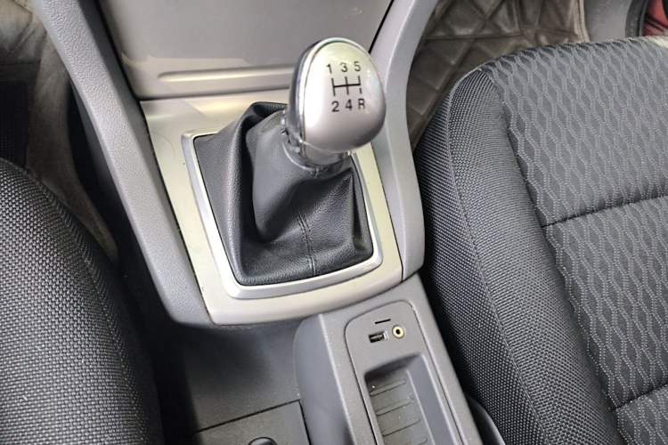 Used Ford Focus 2012 Sedan Classic 1.8L Automatic Base Model Gear Lever