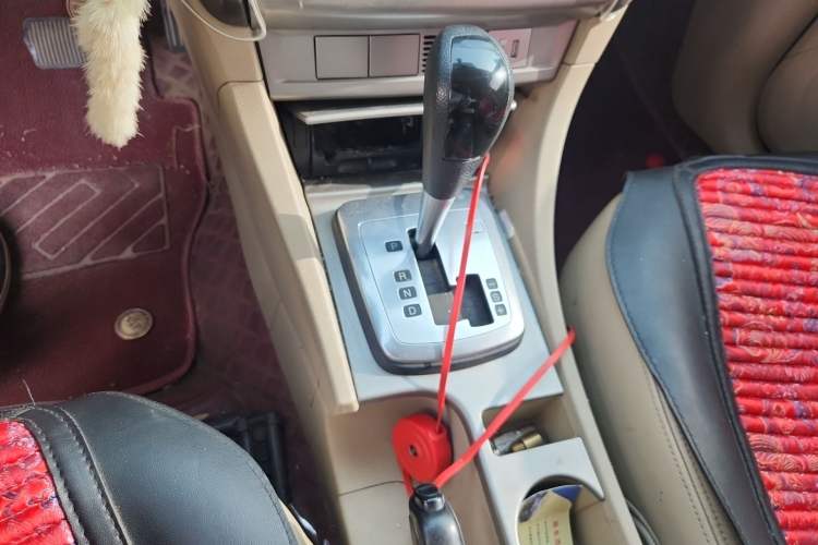 Used Ford Focus 2012 Hatchback Classic 1.8L Automatic Fashion Edition Gear Lever
