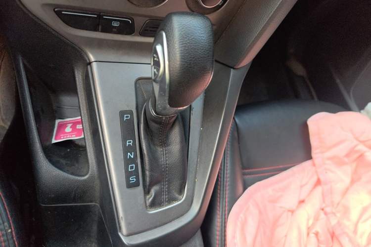 Used Ford Focus 2012 Hatchback 1.6L Automatic Comfort Model Gear Lever