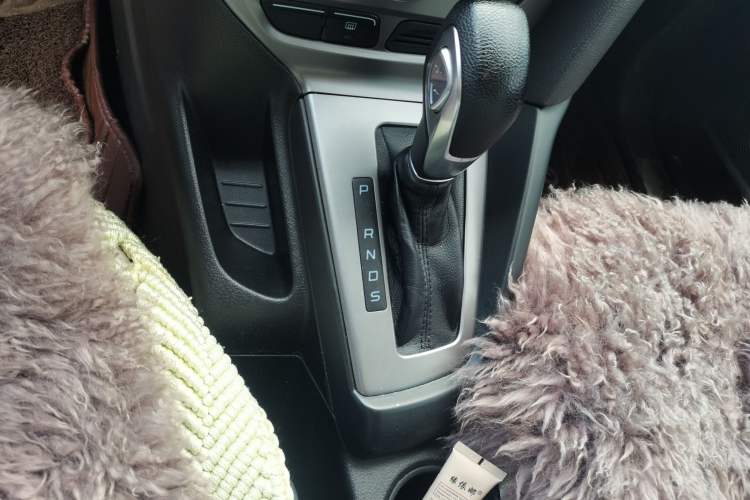 Used Ford Focus 2012 Hatchback 1.6L Automatic Comfort Model Gear Lever