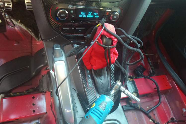 Used Ford Focus 2012 Hatchback 2.0L Automatic Luxury Sport Model Gear Lever