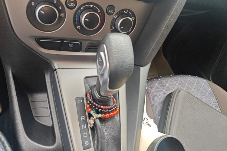 Used Ford Focus 2012 Hatchback 1.6L Automatic Comfort Model Gear Lever