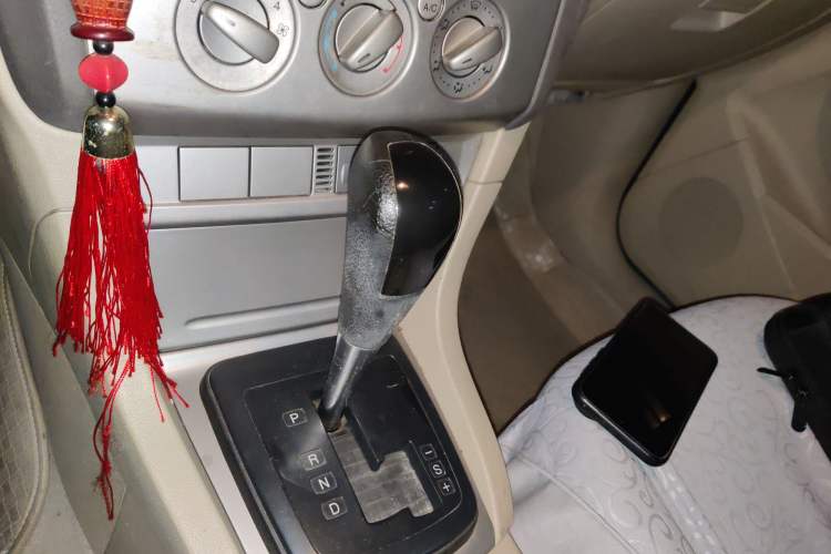Used Ford Focus 2012 Sedan Classic 1.8L Automatic Base Model Gear Lever