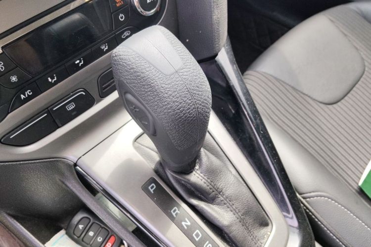 Used Ford Focus 2012 Hatchback 1.6L Automatic Fashion Edition Gear Lever