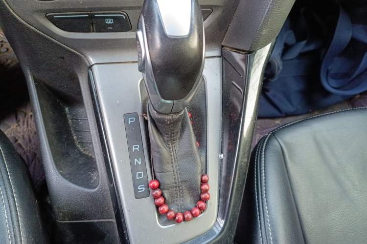 Used Ford Focus 2012 Hatchback 1.6L Automatic Fashion Edition Gear Lever