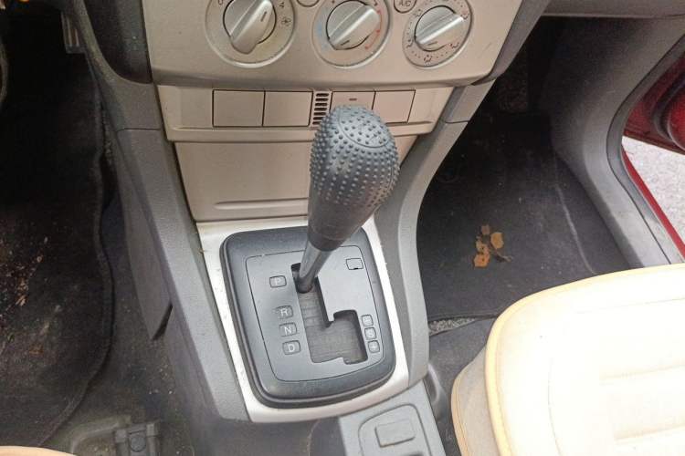 Used Ford Focus 2012 Hatchback Classic 1.8L Automatic Base Model Gear Lever