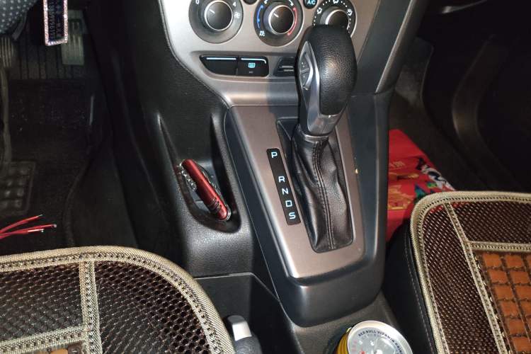 Used Ford Focus 2012 Hatchback 1.6L Automatic Comfort Model Gear Lever