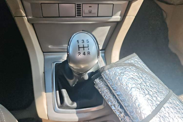 Used Ford Focus 2012 Sedan Classic 1.8L Manual Base Model Gear Lever