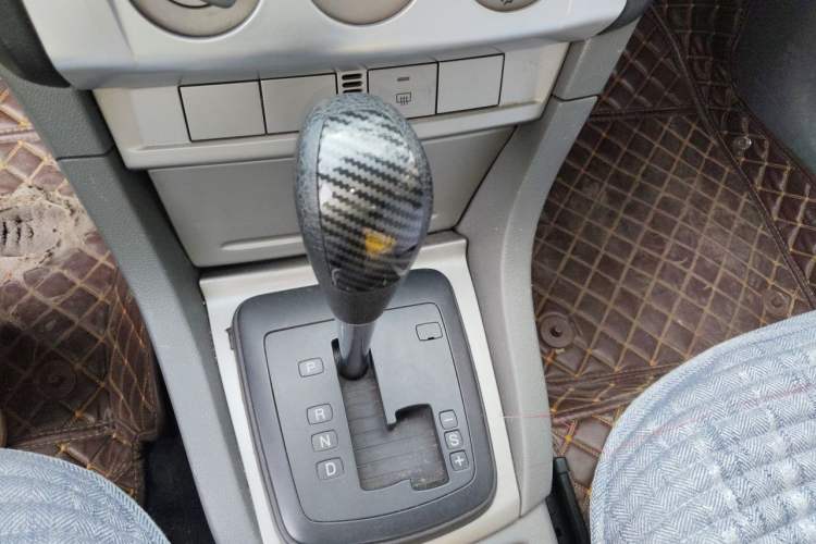 Used Ford Focus 2012 Hatchback Classic 1.8L Automatic Base Model Gear Lever