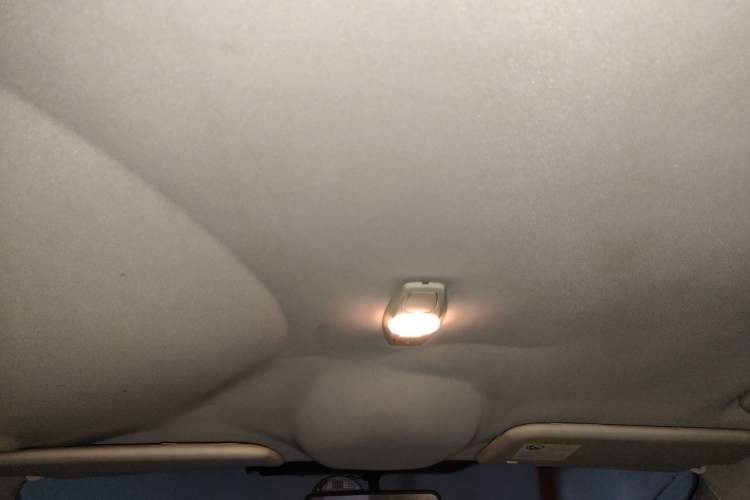 Used Ford Focus 2012 Sedan 1.6L Automatic Comfort Model Headliner