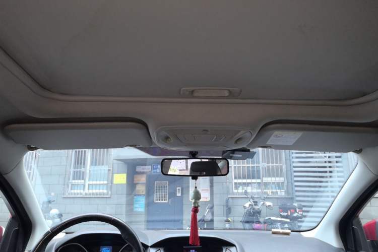 Used Ford Focus 2012 Hatchback 1.6L Automatic Fashion Edition Headliner
