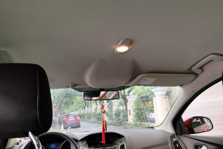 Used Ford Focus 2012 Hatchback 1.6L Automatic Comfort Model Headliner