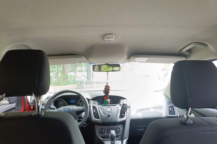 Used Ford Focus 2012 Hatchback 1.6L Automatic Comfort Model Headliner