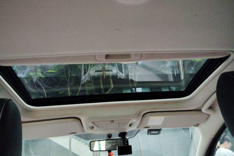 Used Ford Focus 2012 Sedan 1.6L Manual Fashion Edition Headliner