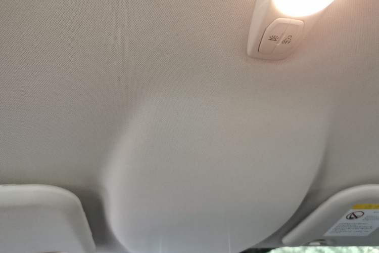 Used Ford Focus 2012 Sedan 1.6L Automatic Comfort Model Headliner